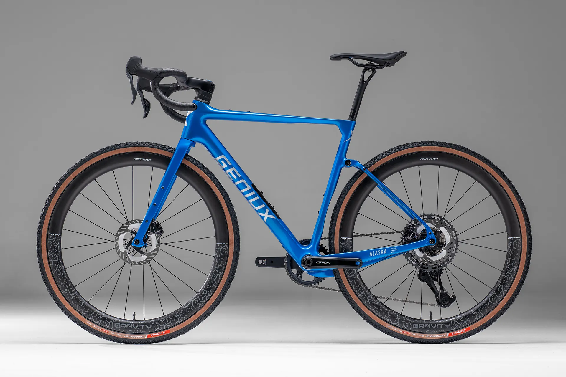 geniux-alaska-blue-gravel-left