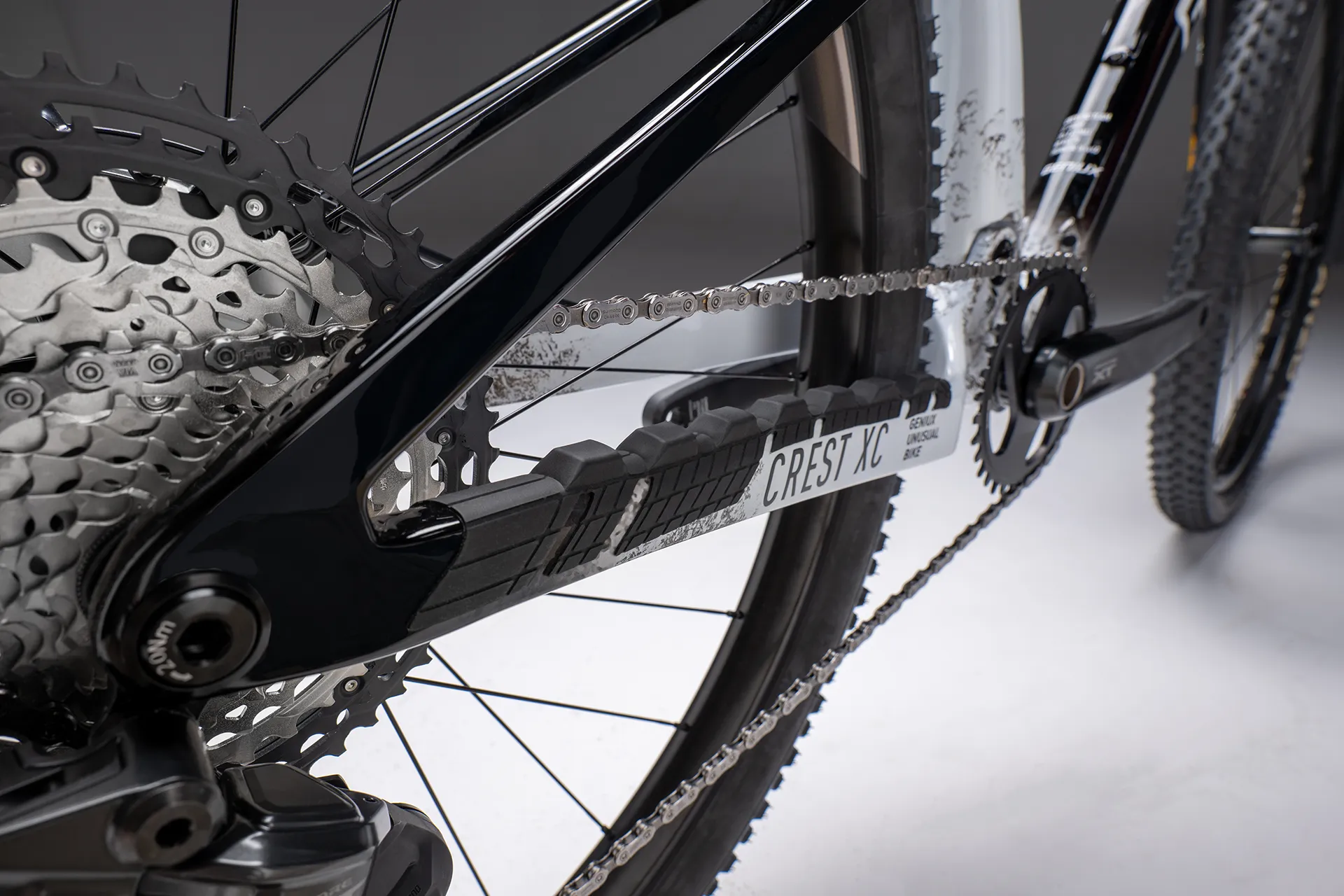 geniux-crest-xc-chainstay